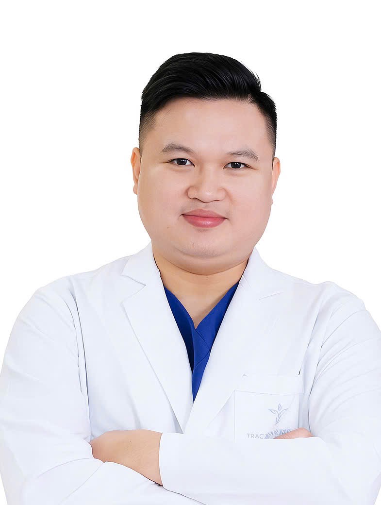 Bác sĩ Hứa Quang Thịnh